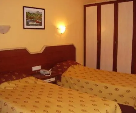 Lägenhet Albatros Aparthotel *