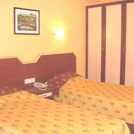 Apartment Albatros Aparthotel *